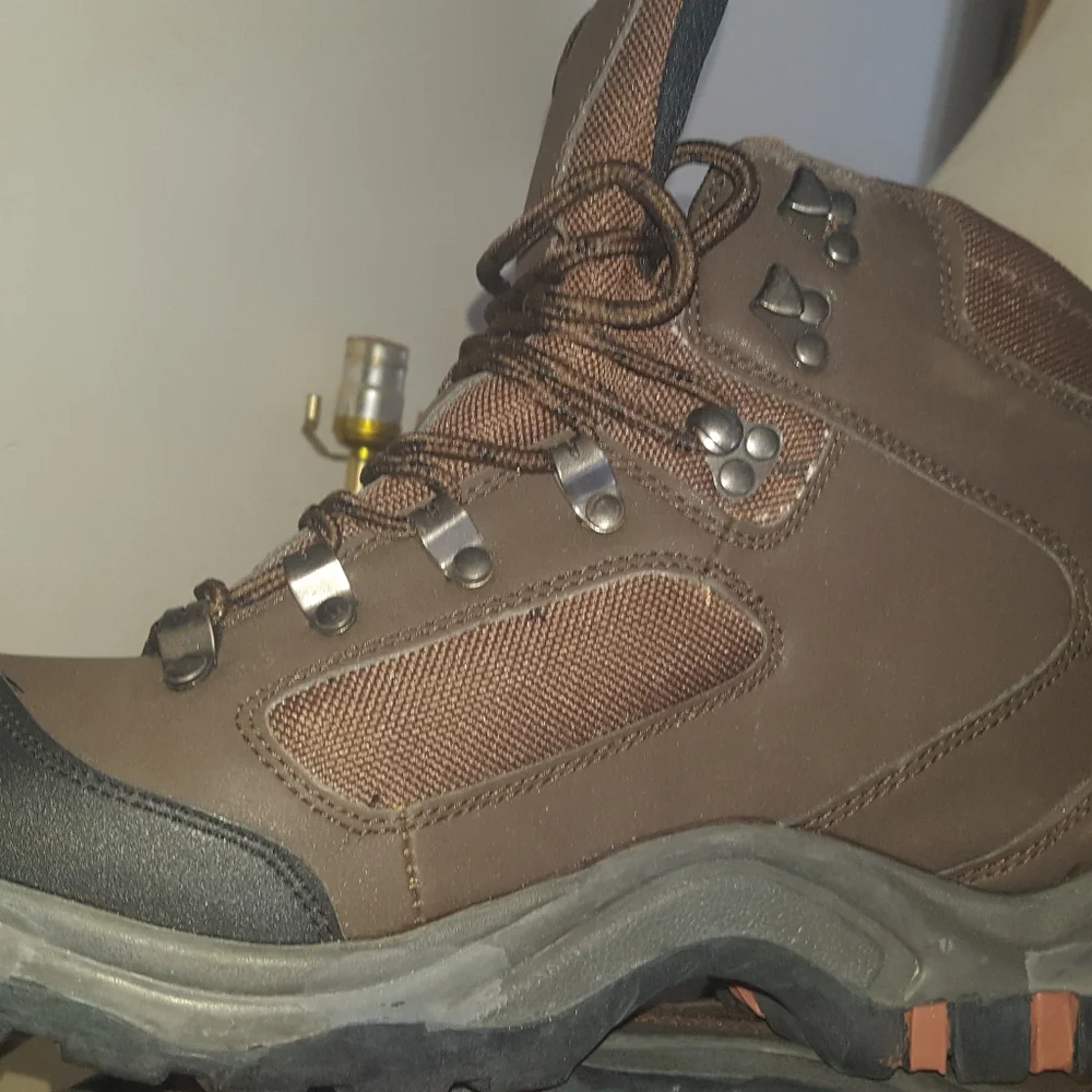 Steve and Barry brown hiking boots. Size 9.5 MENS NEW - Picture 12 of 16